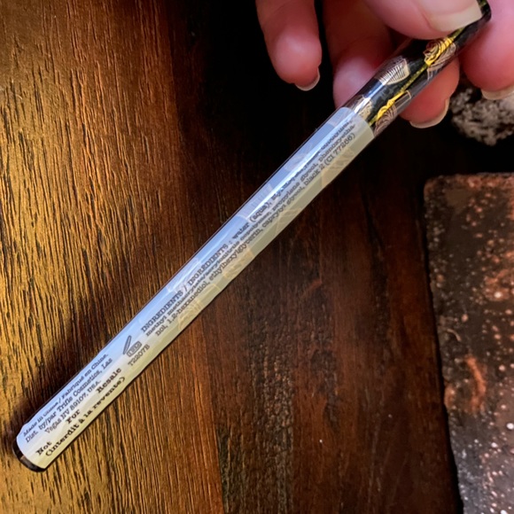 TRIFLE COSMETICS LAVA LINER - WATER-RESISTANT LIQUID EYELINER in Molasses 2G - Picture 4 of 7